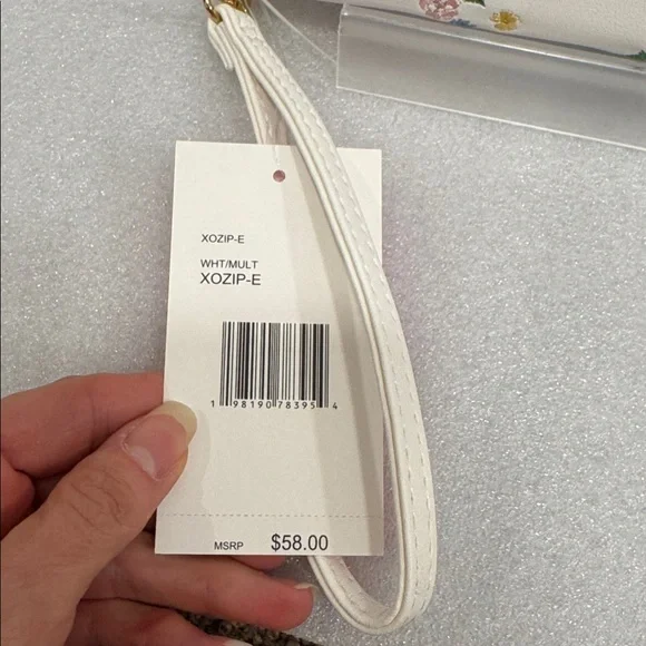 Betsey Johnson floral embroidered zip around wristlet wallet NWT - Picture 2 of 5